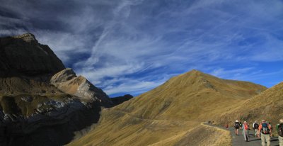 Trek to Breche de Roland