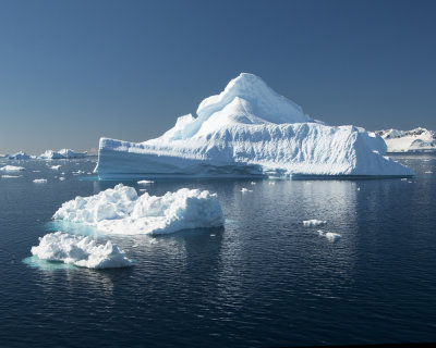 Ice Bergs on wasy to Portal Point