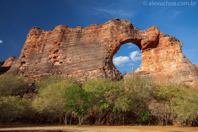 Pedra-Furada-Serra-da-Capivara-Piaui-120504-9155.jpg