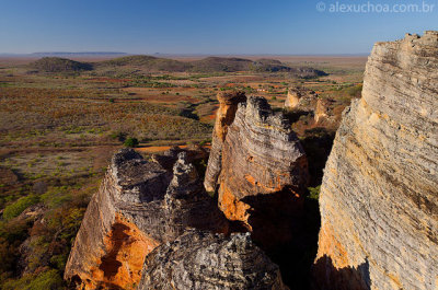 Alto-da-Pedra-Furada-Serra-da-Capivara-Piaui-120505-9501.jpg