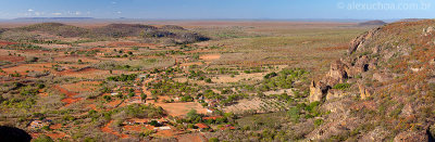 Alto-da-Pedra-Furada-Serra-da-Capivara-Piaui-120505-9537.jpg