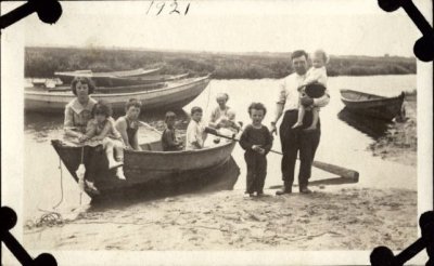 ?, Margaret, ?,?,?, Grandma cookson, Gene, John, grandpa and Joe