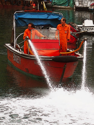 Cleaning the Harbour for Chinese New Year