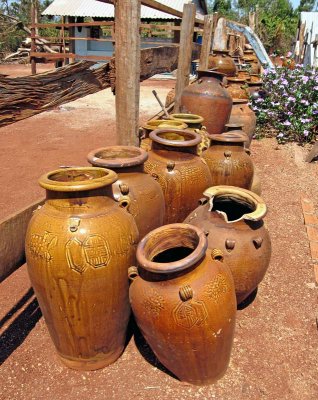 Giarai funeral jars