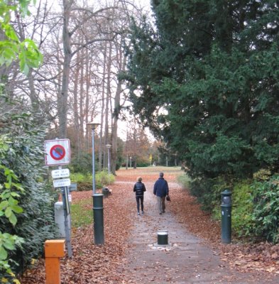 Entrance to the Orangerie park.jpg