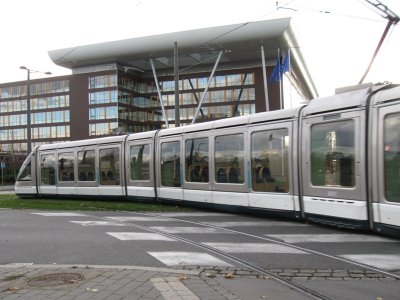 Tram in front of the Agora.jpg