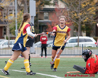 Queen's vs Waterloo 04615 copy.jpg