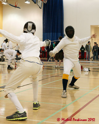 Queen's Fencing 05296 copy.jpg