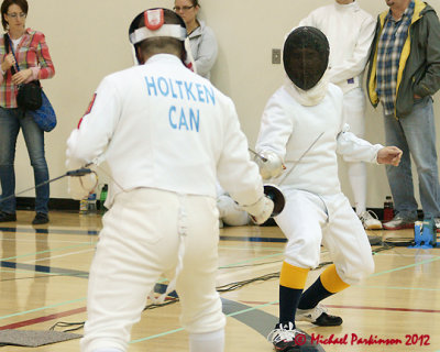 Queen's Fencing 02605 copy.jpg