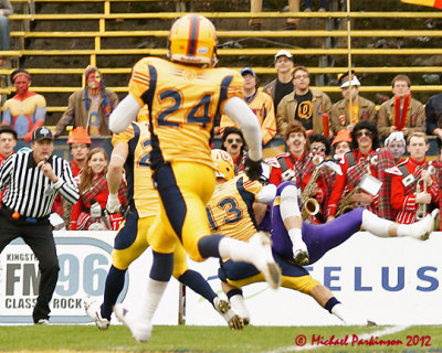 Queen's vs Laurier 02859 copy.jpg