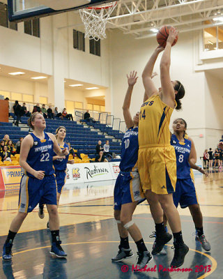 Queen's vs Ryerson 05585 copy.jpg