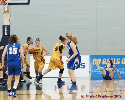 Queens vs Laurentian 03022 copy.jpg