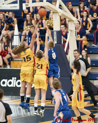 Queen's vs Laurentian 03045 copy.jpg