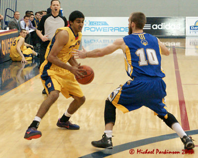Queen's vs Laurentian 07101 copy.jpg