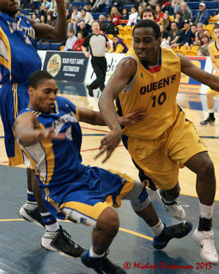 Queen's vs Laurentian 07126 copy.jpg