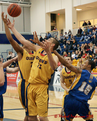 Queen's vs Laurentian 07133 copy.jpg