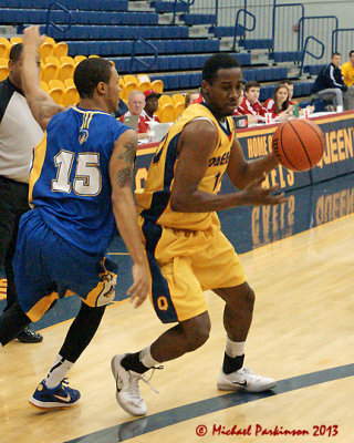 Queen's vs Laurentian 07143 copy.jpg
