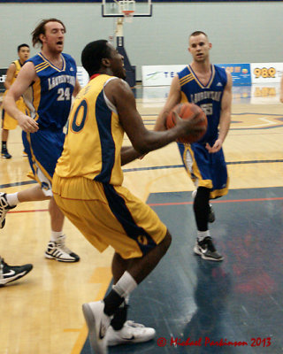 Queen's vs Laurentian 07145 copy.jpg