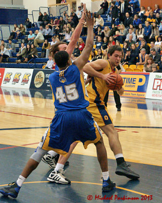 Queen's vs Laurentian 07224 copy.jpg
