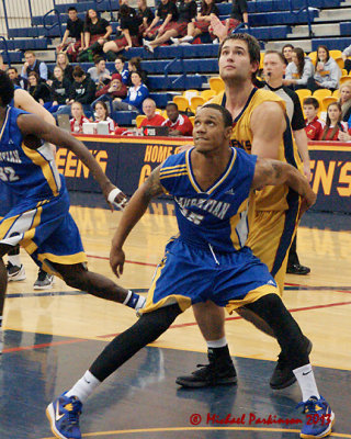 Queen's vs Laurentian 07342 copy.jpg