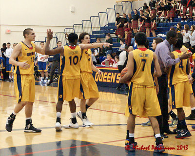 Queen's vs Laurentian 07436 copy.jpg