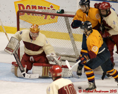 Queen's vs Royal Military College 09518 copy.jpg