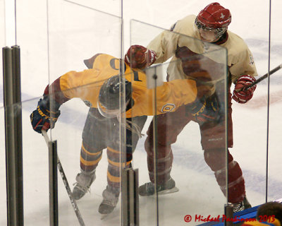 Queen's vs Royal Military College 09545 copy.jpg