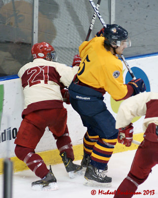 Queen's vs Royal Military College 09585 copy.jpg