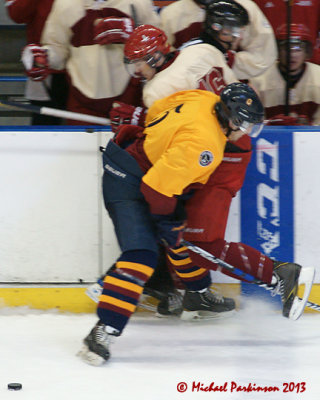 Queen's vs Royal Military College 09589 copy.jpg