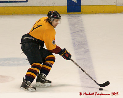 Queen's vs Royal Military College 09624 copy.jpg