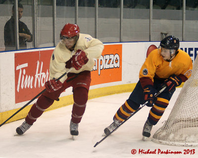 Queen's vs Royal Military College 09742 copy.jpg