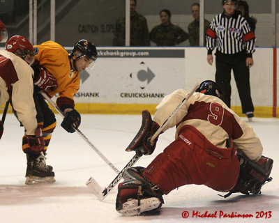 Queen's vs Royal Military College 09752 copy.jpg