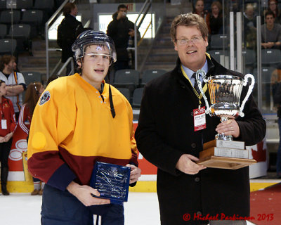 Queen's vs Royal Military College 09854 copy.jpg