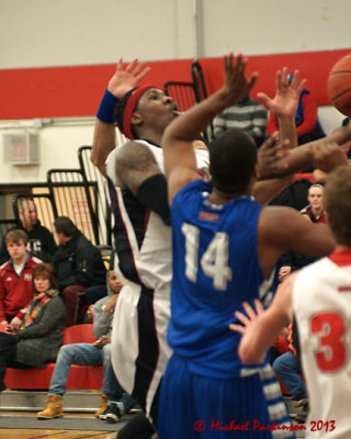 St Lawrence vs Algonquin 00794 copy.jpg