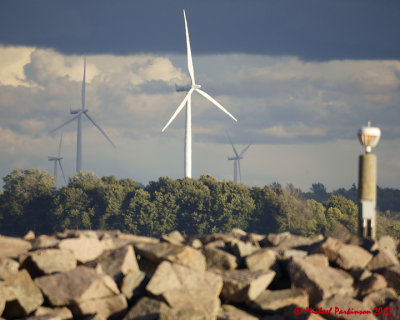 Wind Turbines 02492 copy.jpg