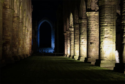 20121027 - A Ghost in the Nave