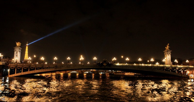 bridge on siene.jpg