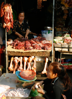 Day-9-Phnom-Penh-Market-3.jpg