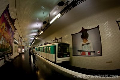 Fisheye: Metro - Paris, France