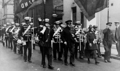 1935 - Burton Citadel Band - (Silver Jubilee of George V & Mary)