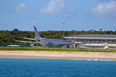 Air France (F-GNIG) Airbus A340 @ St Maarten, Netherlands Antilles