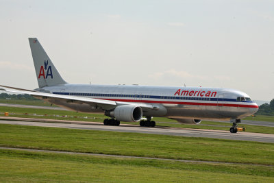 American Airlines (N343AN) Boeing 767 @ Manchester