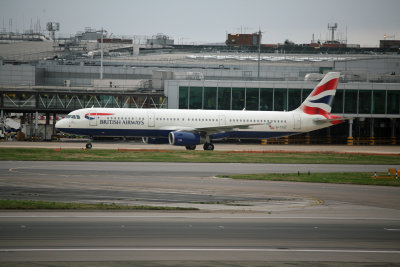 Britush Airways (G-TTIC) Airbus A321 @ Heathrow