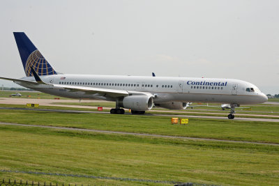 Continental Airlines (N13113) Boeing 757 @ Manchester