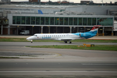 Luxair (LX-LGX) Embraer ERJ 145 @ Heathrow