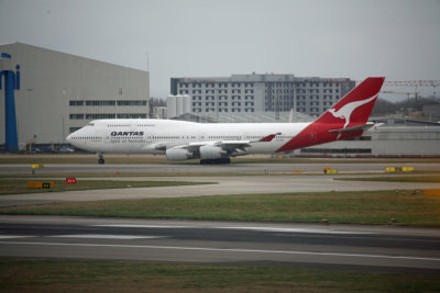 Qantas (VH-OJN) Boeing 747 @ Heathrow