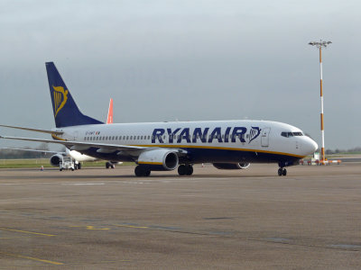 Ryanair (EI-DWT) Boeing 737@ East Midlands