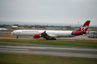 Virgin Atlantic (G-VYOU) Airbus A340 @ Heathrow