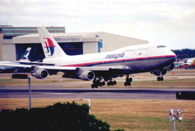 Malaysian (9M-MPN) Boeing 747 @ Heathrow