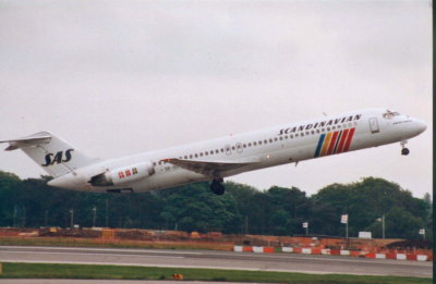 SAS (SE-DDT) Douglas DC9 @ Manchester